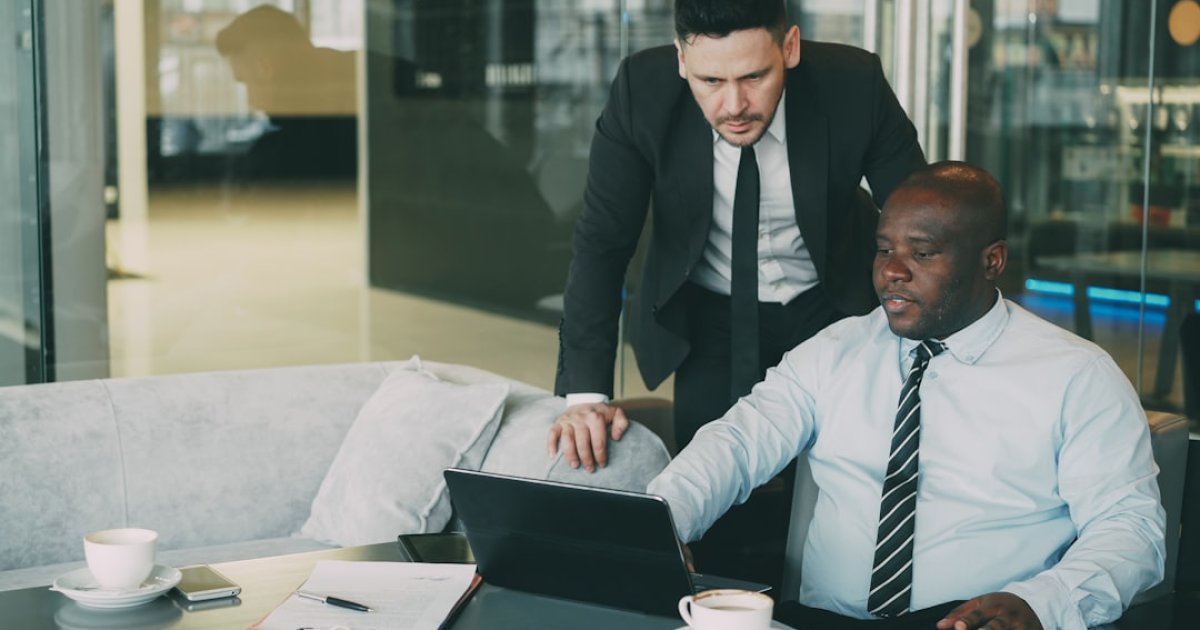 Understanding Employee Pay Stubs: Essential Information and Uses