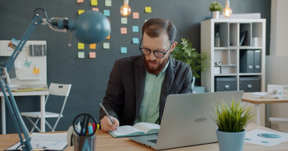 Understanding Employee Pay Stubs: Essential for US Workers